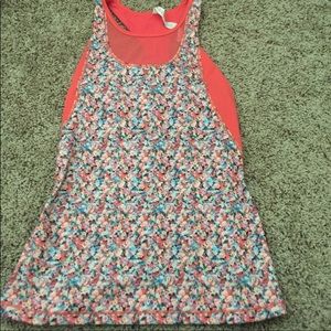 Lulu size 6 flower shirt coral built in bra